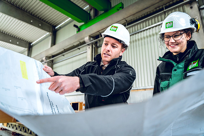 Glass Bau Ausbildung Betonfertigteilbauer Einblick klein 1